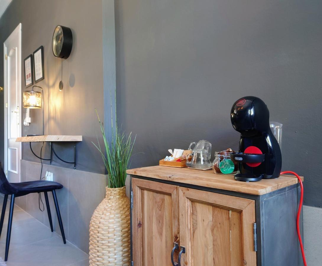 Carmen Rooms -- Boutique B&B By The Sea Нерха Екстериор снимка