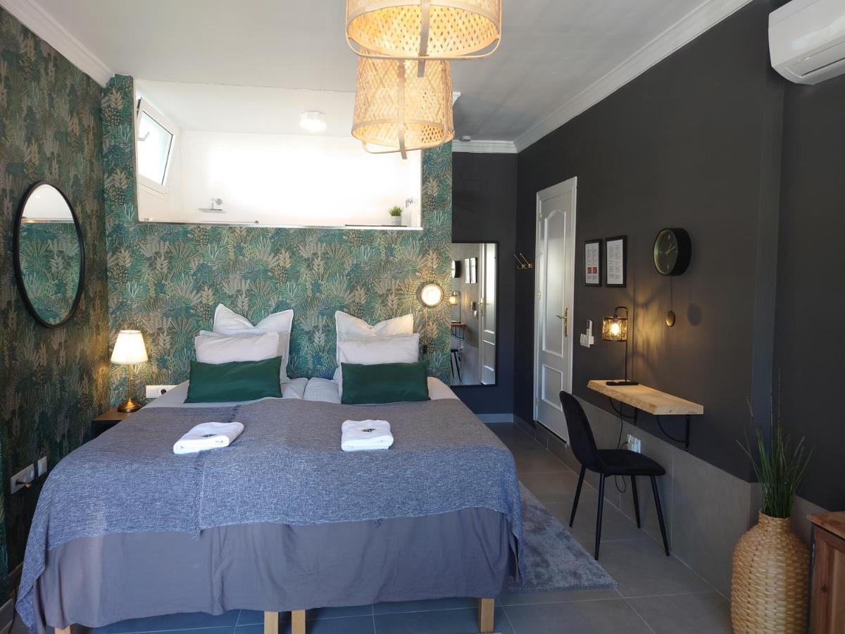 Carmen Rooms -- Boutique B&B By The Sea Нерха Екстериор снимка