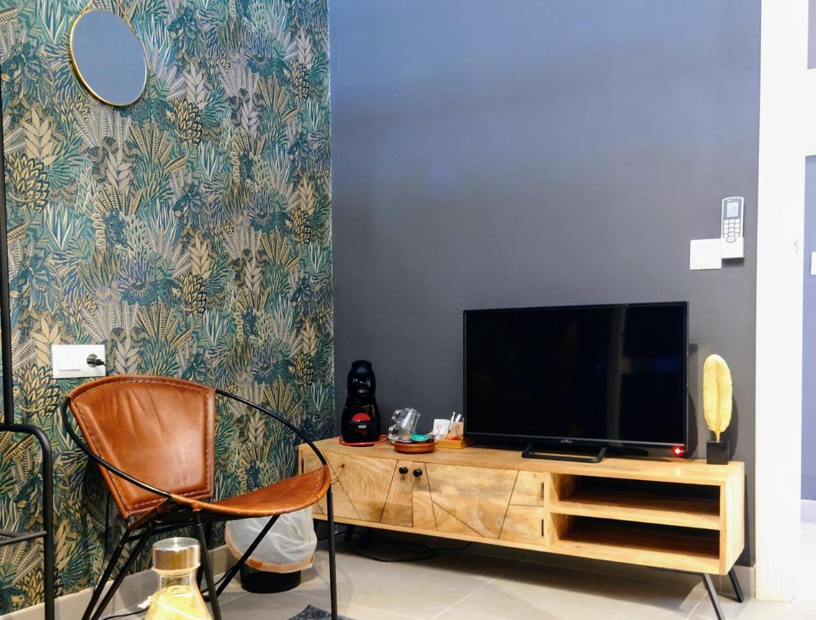 Carmen Rooms -- Boutique B&B By The Sea Нерха Екстериор снимка