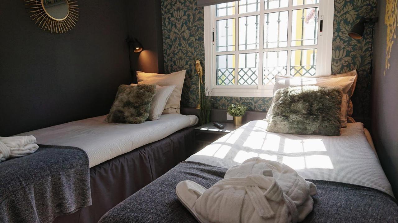 Carmen Rooms -- Boutique B&B By The Sea Нерха Екстериор снимка